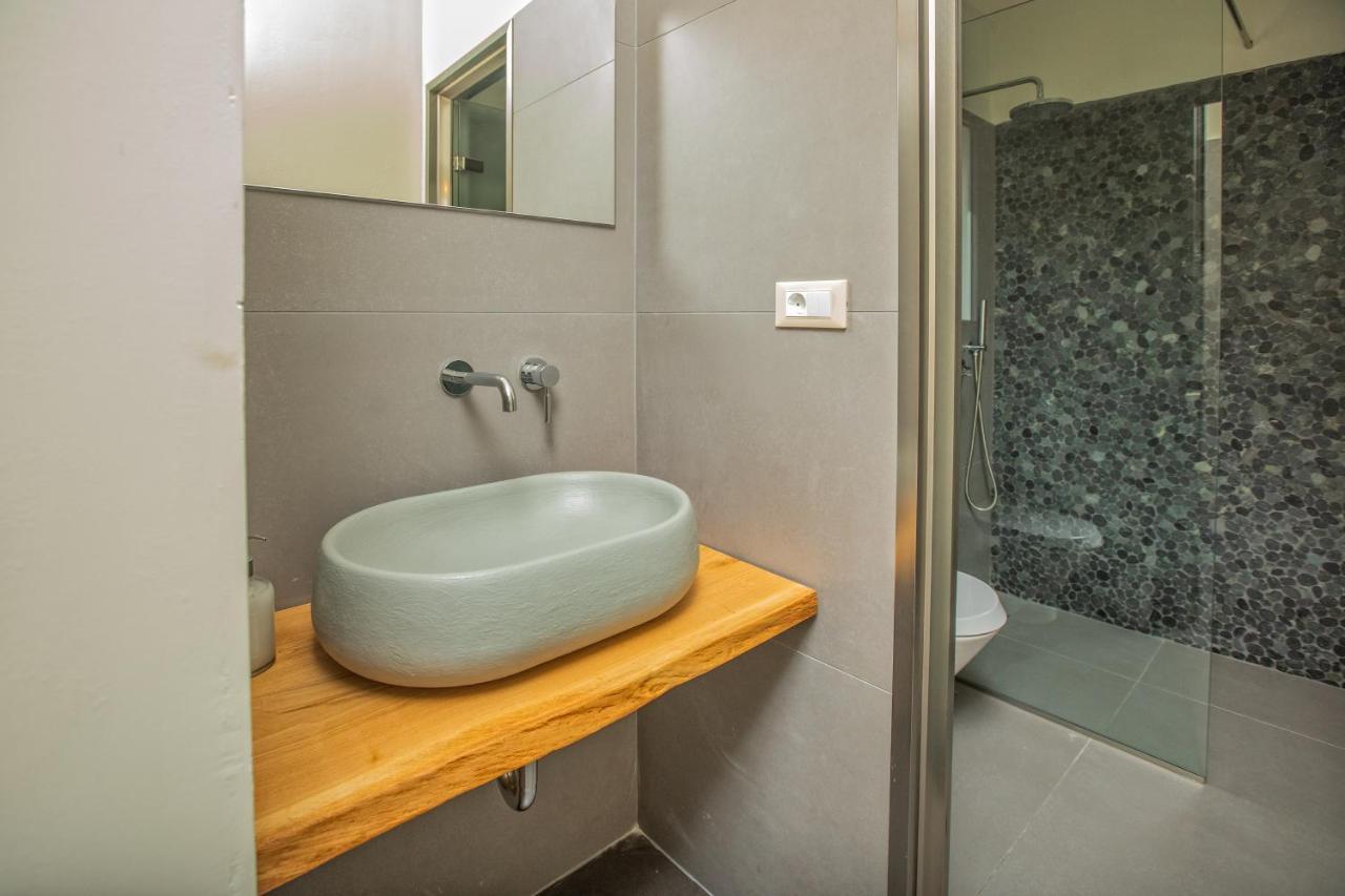 Brand New Lefka With Private Pool At Platies